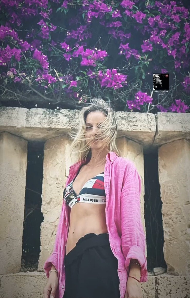 Nela Pocisková na dovolenke