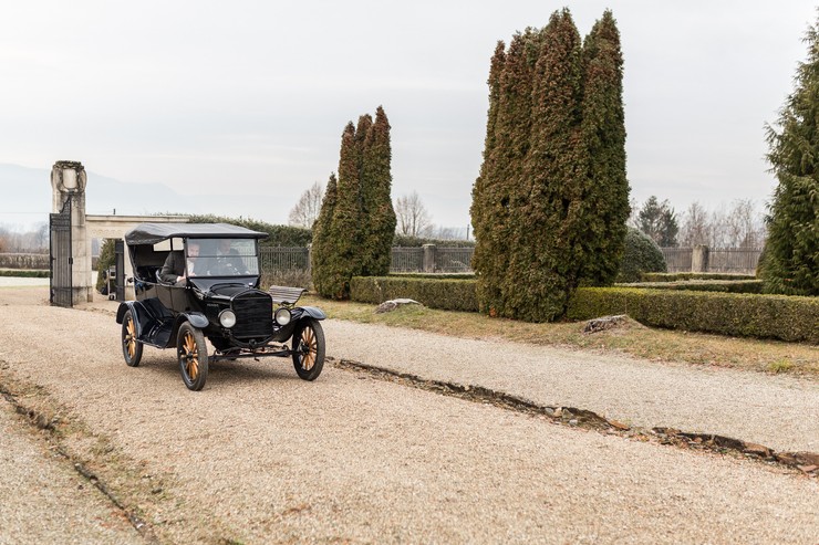 1890 - historické auto Ford T