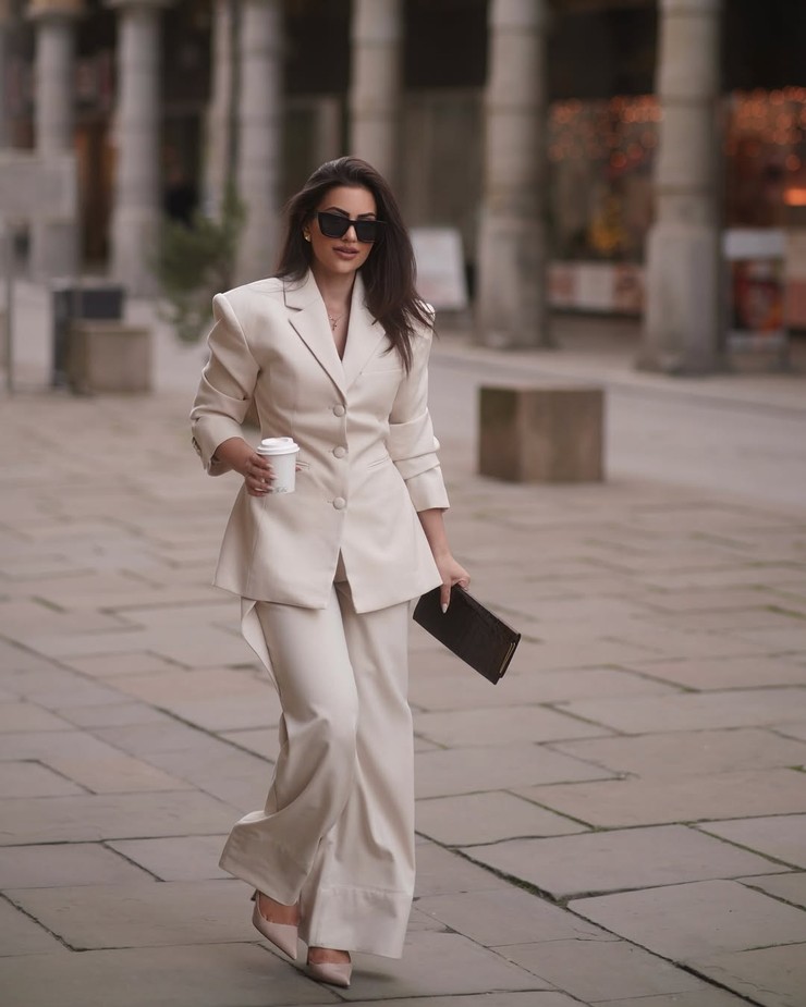 Nákupné maniačky - svetlé farby