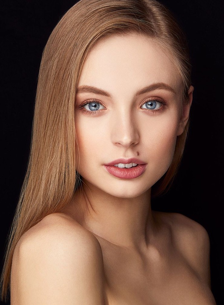 11.Viktória Špotáková - Marianka