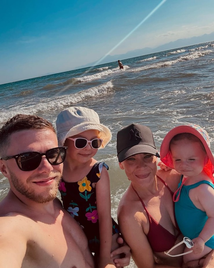 Matúš Sukeľ s rodinkou