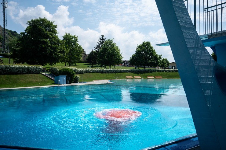 Einstein - nakrúcanie scény na kúpalisku