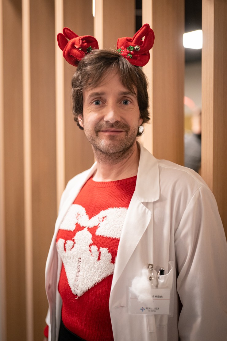 Vianočný videoklip Nemocnica - Juraj Hrčka