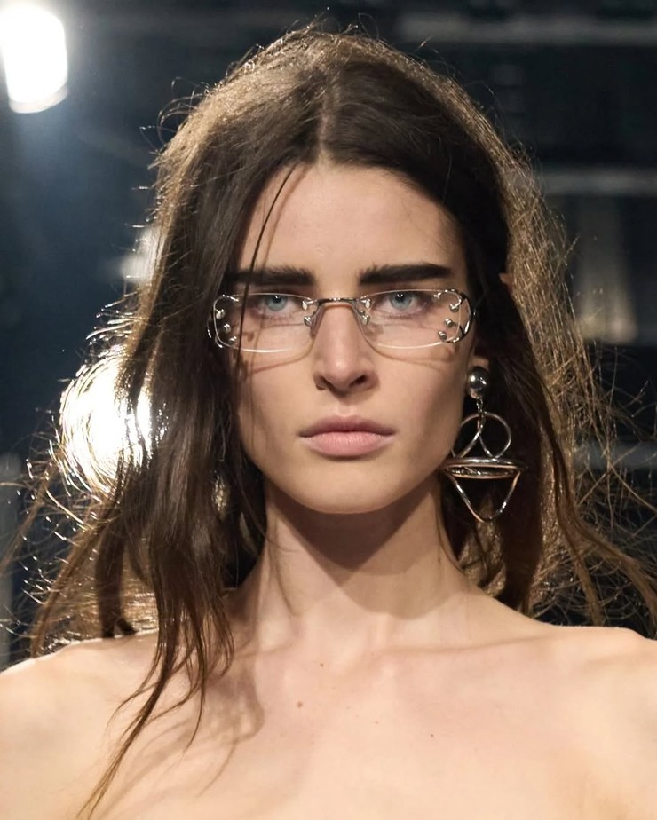 Nákupné maniačky - depressed hair