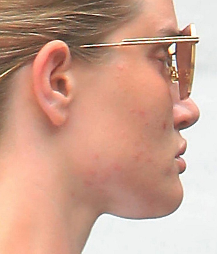 Rosie Huntington-Whiteley