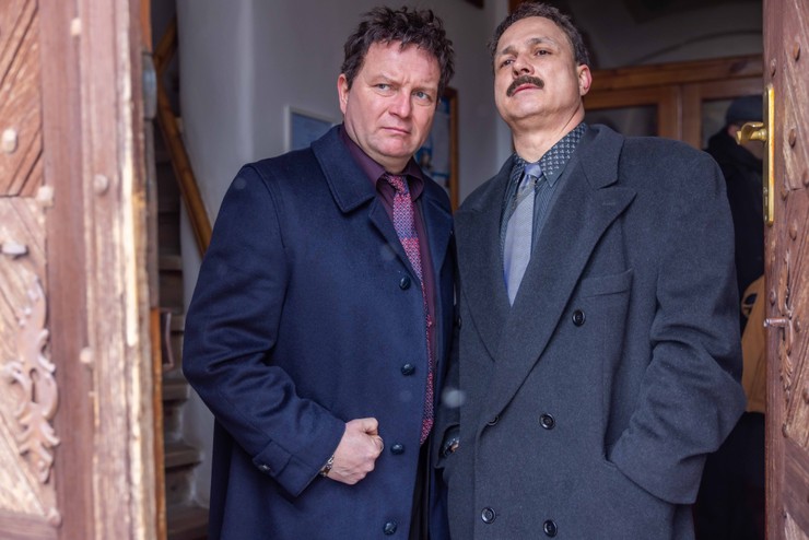 Cinkota, Černák, Miki, film, temná minulosť, mafiáni