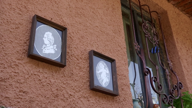 Juraj Hrčka a jeho malebná chalupa na Záhorí