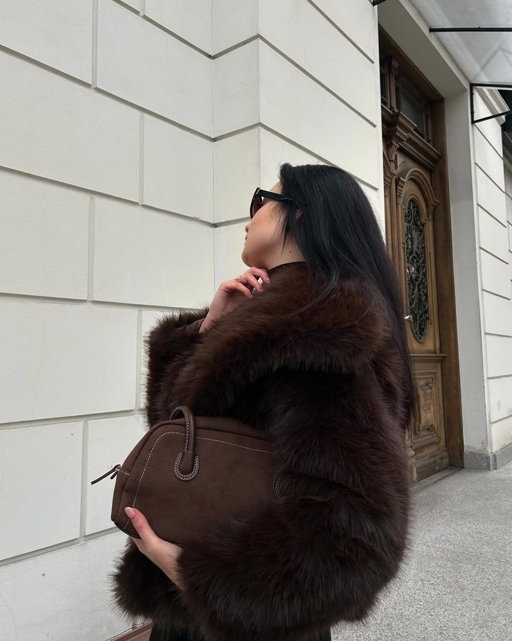 Nákupné maniačky - čokoládová hnedá farba