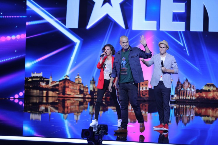 Jaro Slávik a moderátori