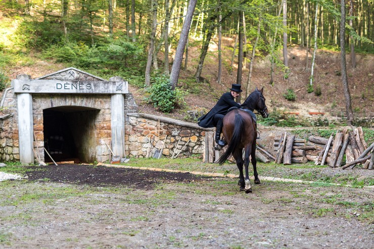 1890 - banicky vchod