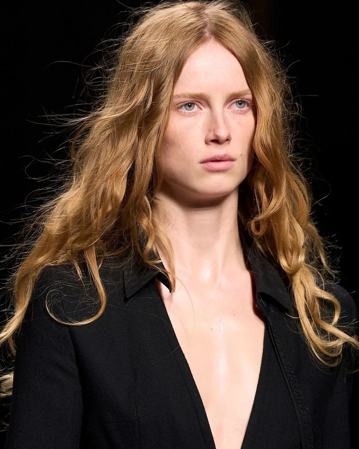 Nákupné maniačky - depressed hair