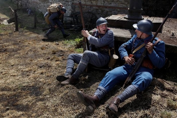 Ján Koleník - První republika, Panelák TV JOJ 6