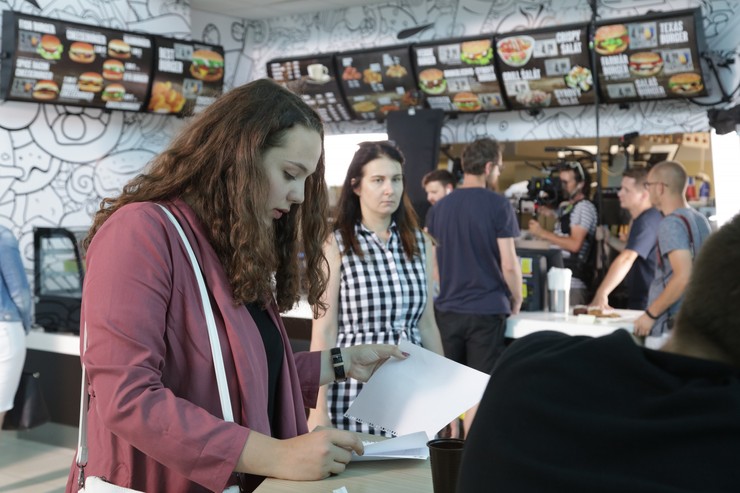 NAŠI - Bego Burger - komparz