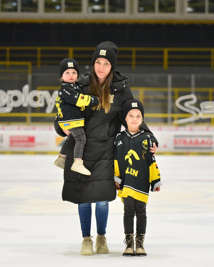 Matúš Sukeľ s rodinkou