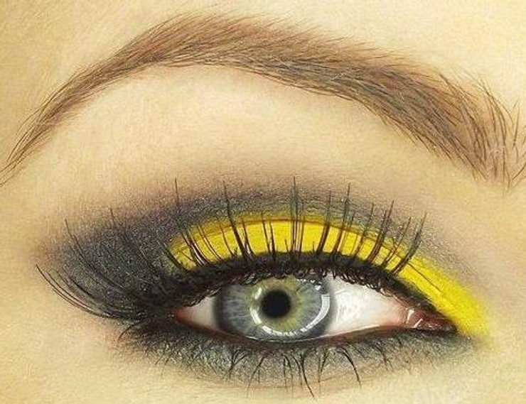 Farby roka 2021 - Ultimate Gray a Illuminating