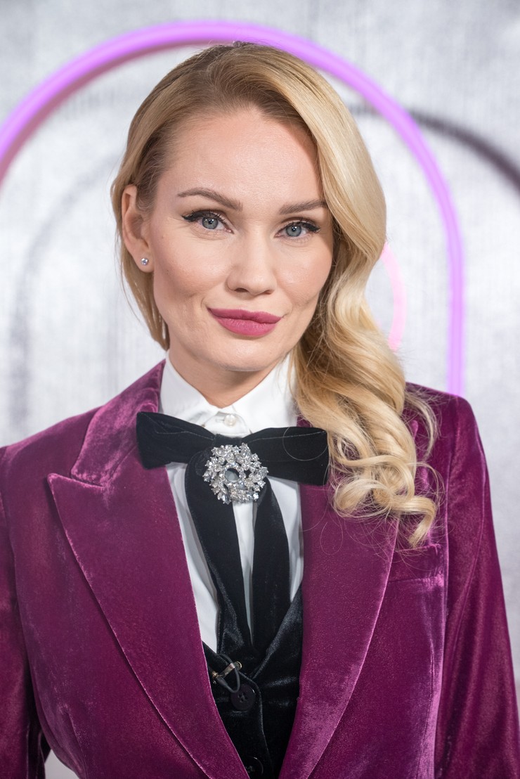 Nakupne maniacky téma Ideme do divadla - Ivana