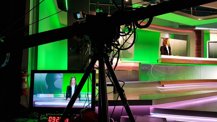 Zuzana Smatanová ako moderátorka Novín o 12