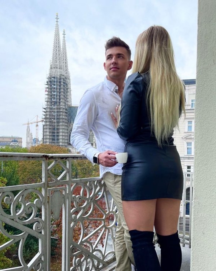 vlada laska na chate