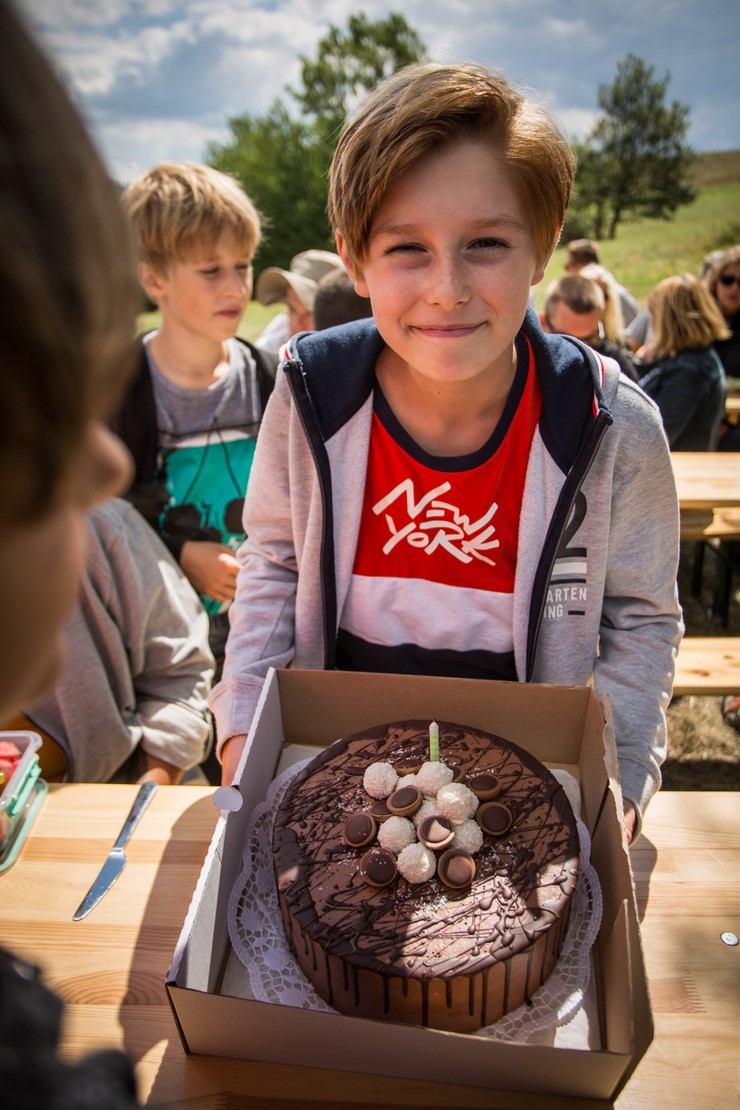 Prázdniny - Narodeninová oslava Markusa s jeho vlastnými koláčikmi