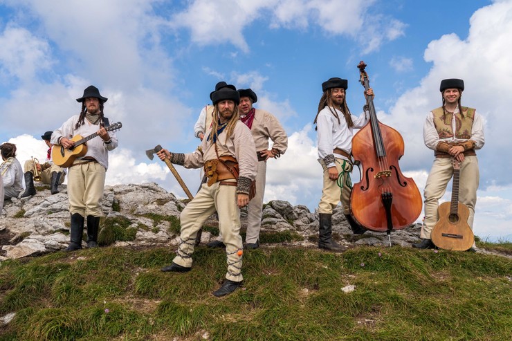 Nakrúcanie klipu ku skladbe Uhorčík od kapely Heľenine oči
