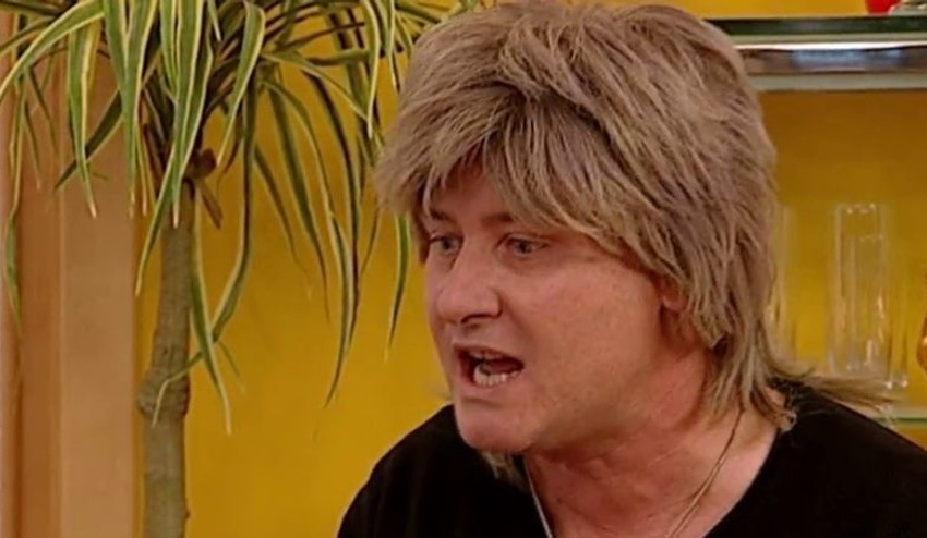 Teta Margit zúri: Vláda na dôchodcov s*rie!