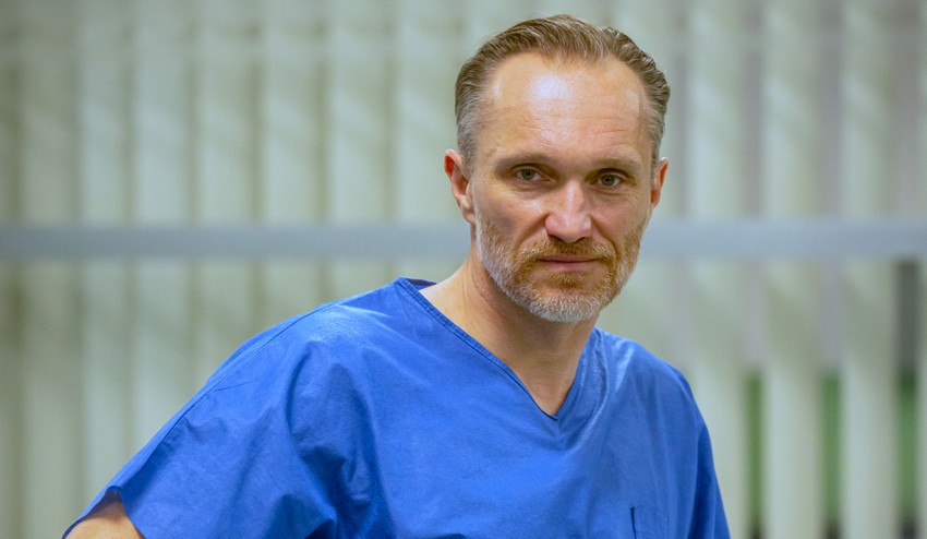 Príde Adam o svoju ruku alebo mu ju dokážu zachrániť?