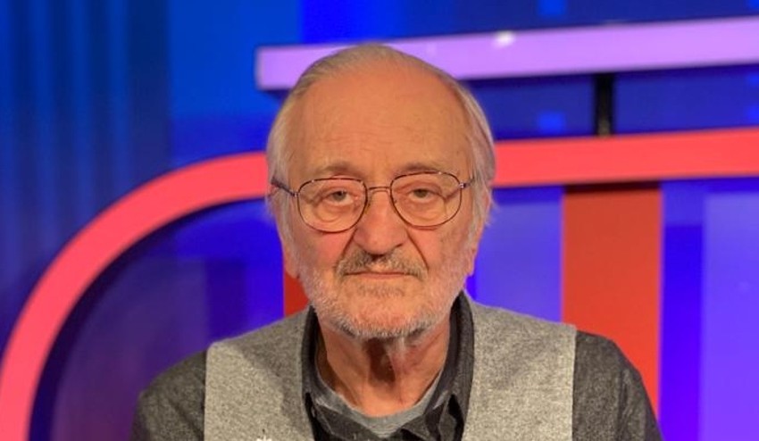 Milan Lasica dostal originálny darček k narodeninám: Známy glosátor sa dal zaočkovať!