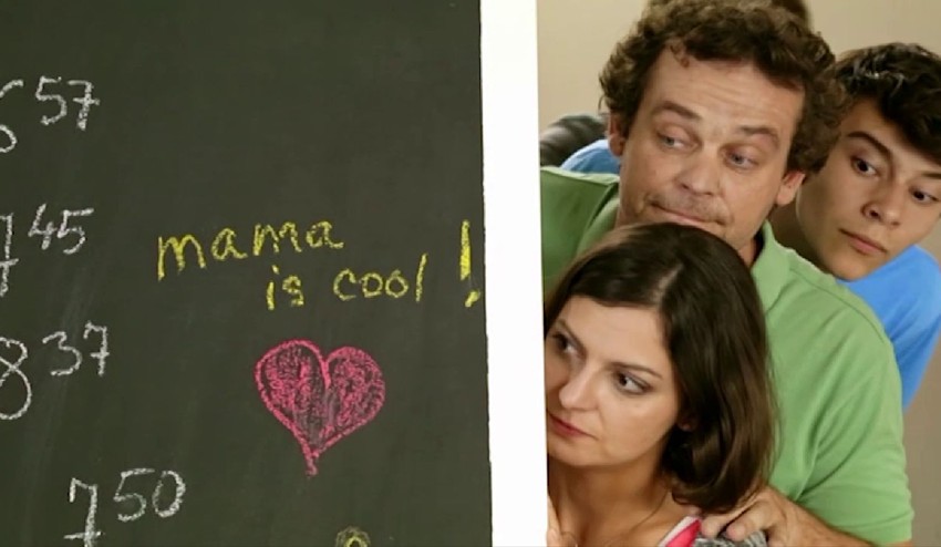 Hanbí sa za vlastnú rodinu? Oliver chce svoje nové dievča ukryť pred svetom!