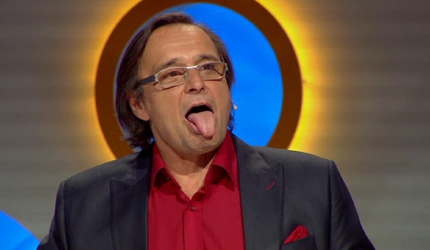 Záchvaty smiechu a Vajdov vyplazený jazyk: Celebrity išli do kolien!