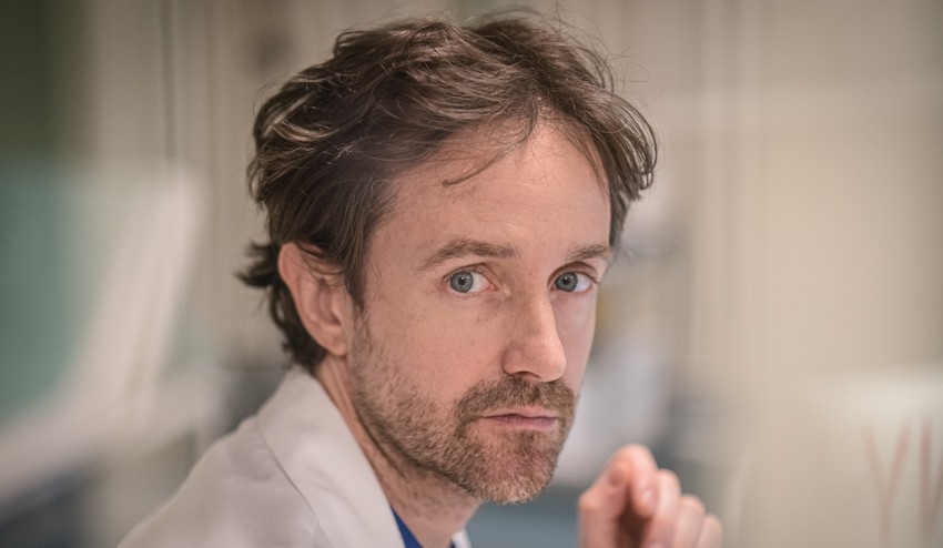 Ako sa dokážu herci naučiť veľké množstvo textov naraz? Juraj Hrčka prezradil overenú metódu!