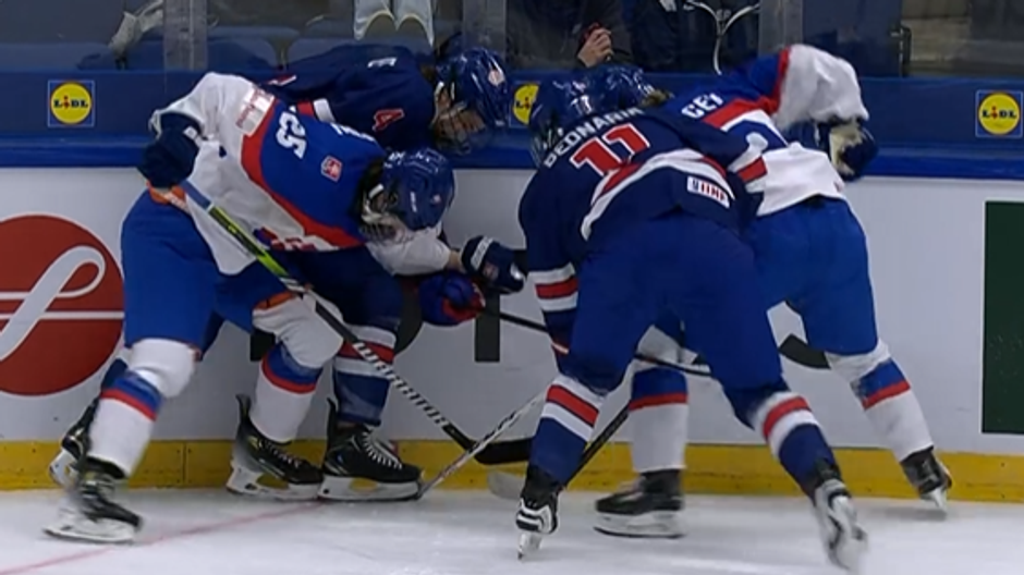 USA vs SLOVENSKA U18