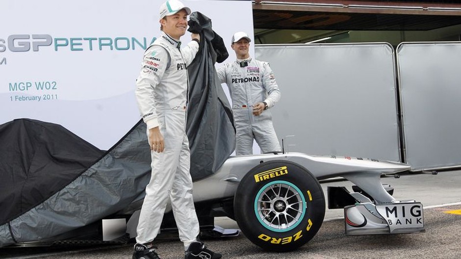 Mercedes predstavil nový monopost