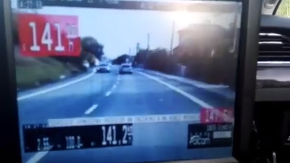 Povolanie syn, kritizuje polícia vodiča, ktorý šiel cez obec 140 km/h