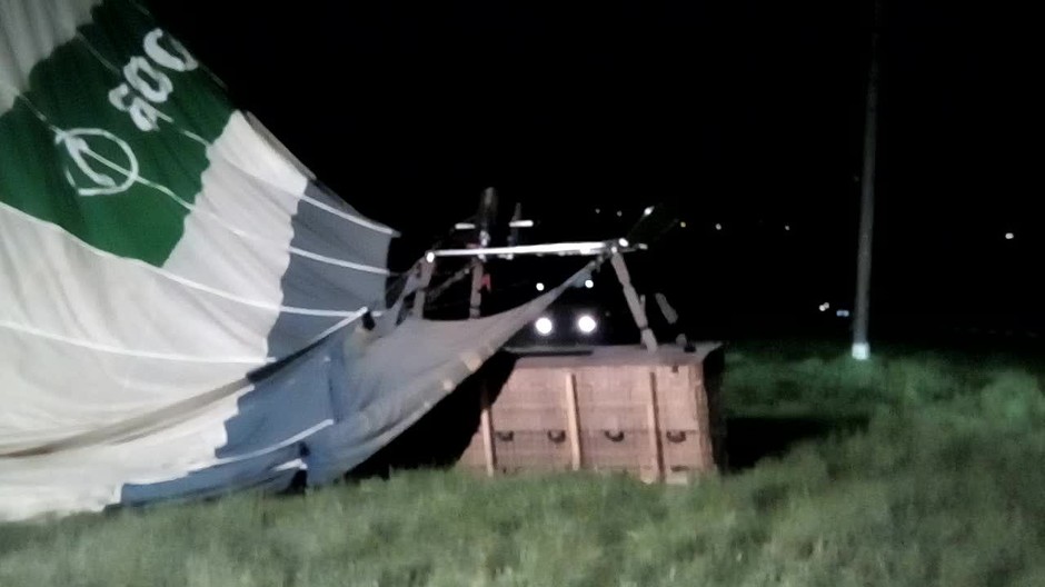 Spadol vyhliadkový balón, viezol 11 ľudí304