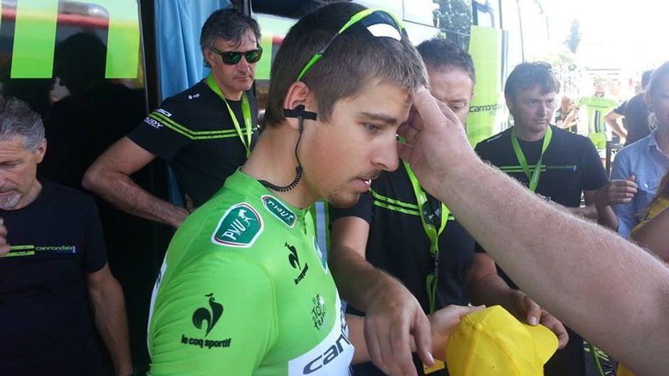 Sagan krížik na čelo od otca pred etapou TdF