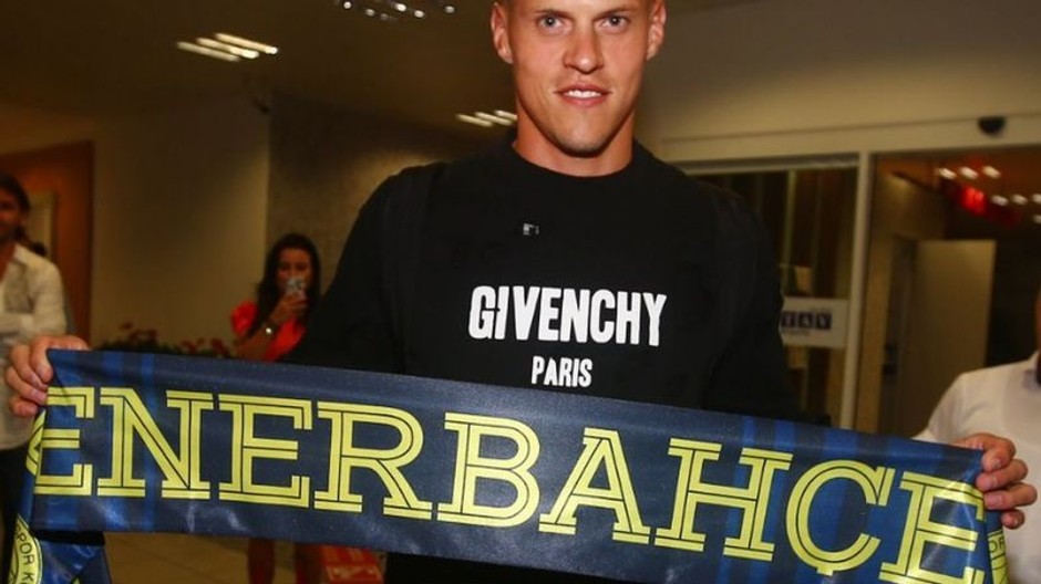 Skrtel Fener