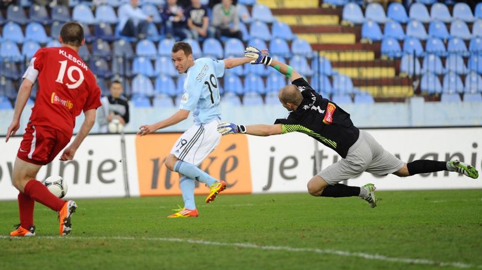 CL, Slovan-Trenčín