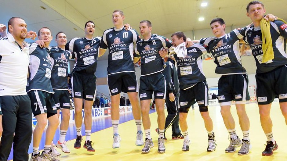 Hráči klubu Tatran Prešov oslavujú víťaztvo v SP
