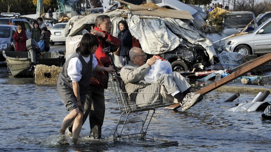 Ľudia uprostred skazy, Japonsko starček