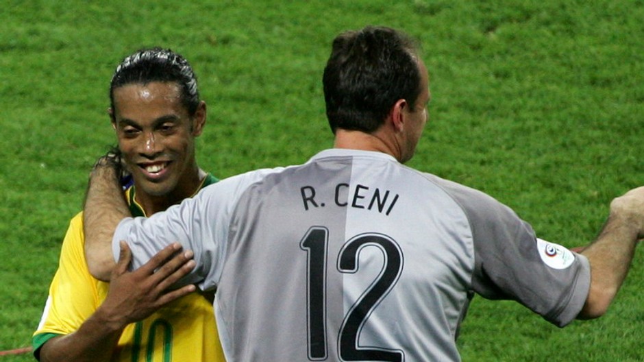 Brazílska futbalová hviezda Ronaldhino väčšinou má dôvod na úsmev. 