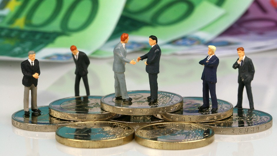 peniaze ľudia platy