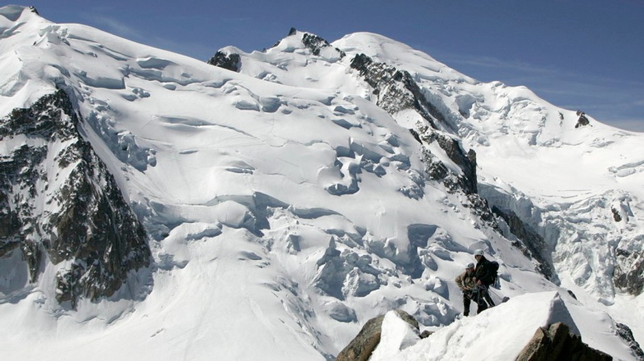 Lavína vo francúzskych Alpách