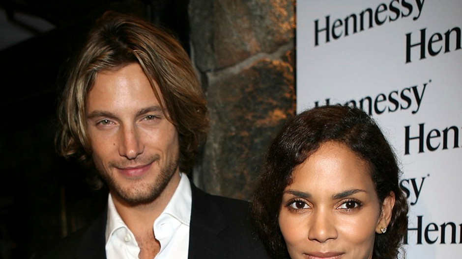 halle berry s priatelom