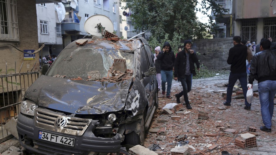 Turecko, explózia, auto