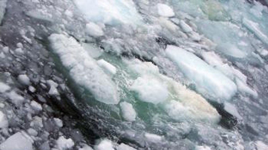 sibir, self, lad vo vode, unikanie metanu