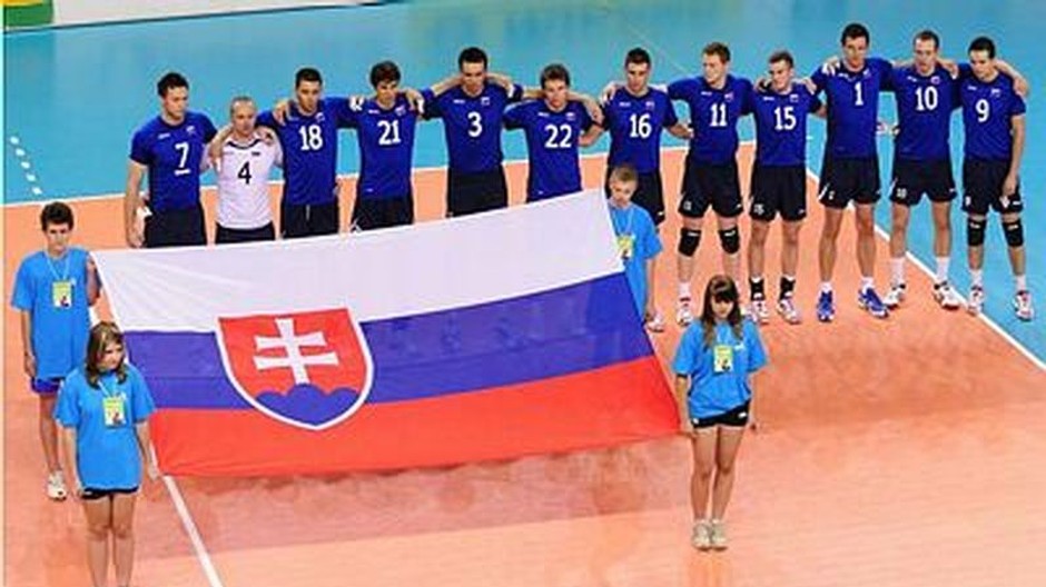 Volejbalisti SR + vlajka