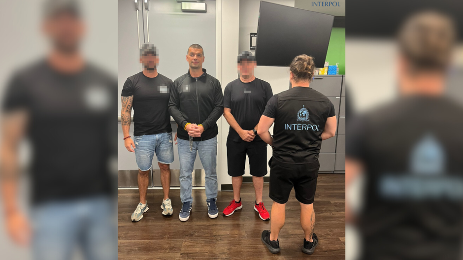 Polícia previezla medzinárodne hľadaného Slováka z USA do väzby