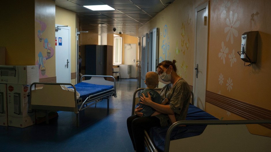 Russia_Ukraine_War_Cancer_Patients491132056849