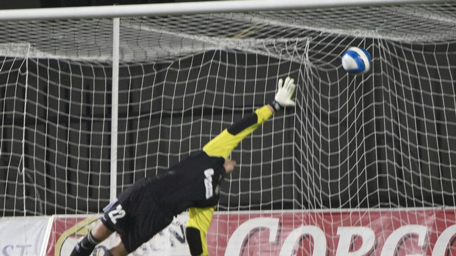 brankar sa hadze za loptou