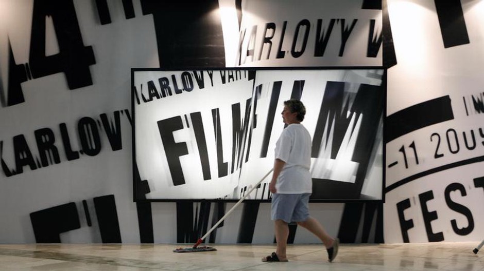 karlovy vary mff upratovacka
